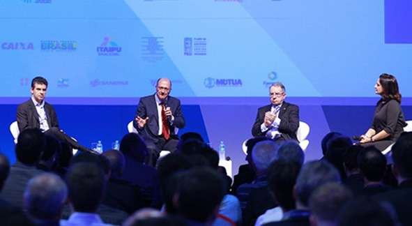 Setor de construção mostra otimismo moderado com novo governo